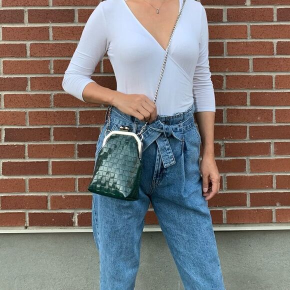 Handmade Genuine Embossed Leather Purse /Push Lock Crossbody/Shoulder bag - Picture 5 of 16